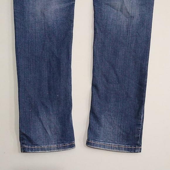 Slightly distressed jeans - Picture 3 of 5